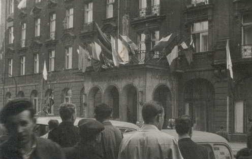 https://www.dziennikarze-wedrowni.org/archiwum/wedrowka/2004/wrzesien/monopol.JPG